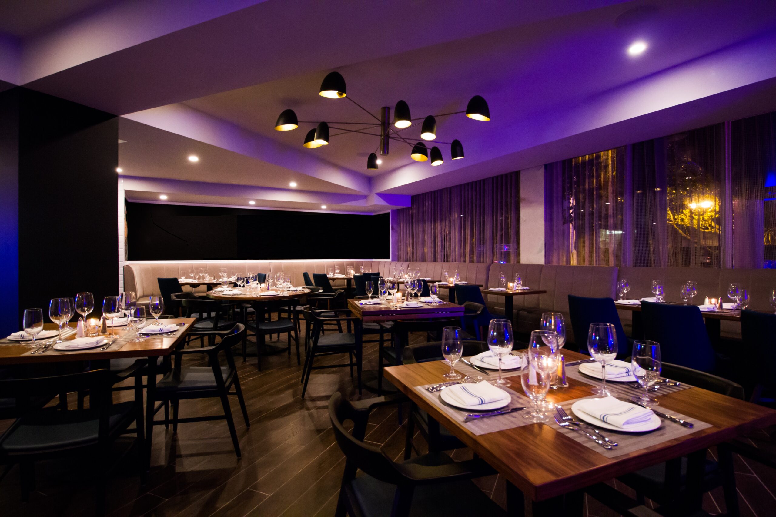 B Ocean Resort Fort Lauderdale Beach|Homepageflorida sports bar dining room